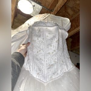 David’s Bridal Size 10 Wedding dress